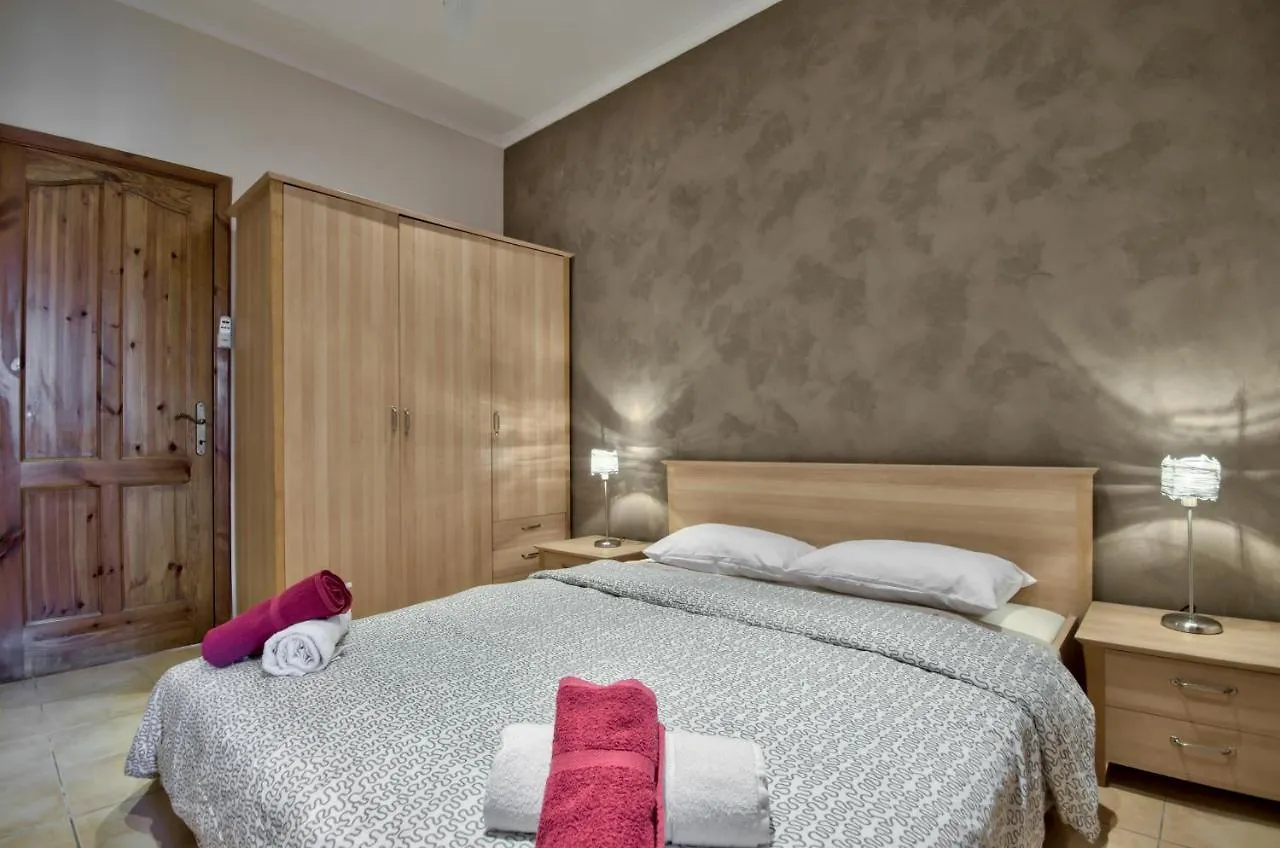 St Helen Residences - Spacious Sliema Apartments & Penthouses - Shortletsmalta 0*,  Malta